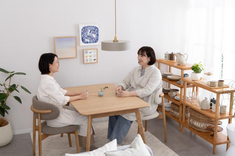 伸長式ダイニングテーブルで広がる暮らし。北欧ナチュラルなダイニング