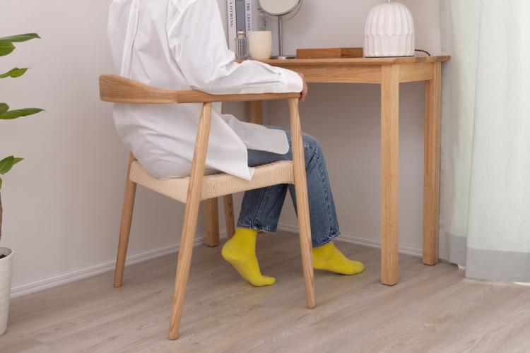 シンプル北欧スタイルにくすみカラーを添えたお部屋で、丁寧な生活を