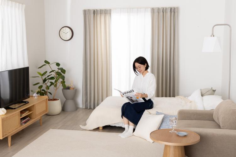 北欧の朝のような、凛とした清々しい窓辺に
